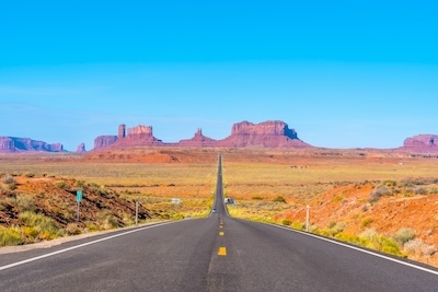 새해 건강 계획, 제철 샐러드 레시피로 시작하세요: 신선한 겨울 식재료 활용법